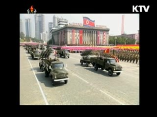 北, 정권수립 65주년 기념 노농적위군 열병식