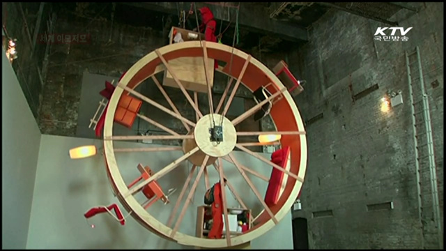 '인간 쳇바퀴' 등장… 아기 하마 태어나 [세계 이모저모]