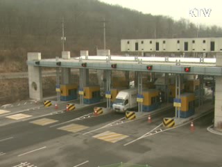 정부,  '3통'장비 단계 제공 검토