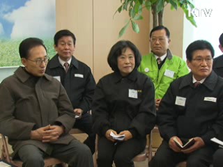 이 대통령, 전통시장·中企 방문···설 경기 점검