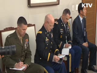 美 국방 부장관 "한국 방어위한 모든 전력 갖춰"