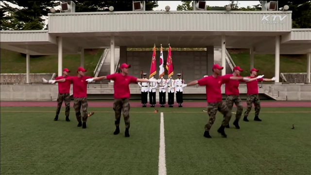 전세계 군인들 함께 한 평화기원 '솔저댄스'