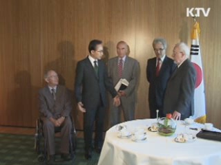 이 대통령 "한국 투자, 세계 진출 교두보"