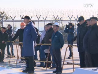 관광객 발길 이어져…"발사 성공 염원"