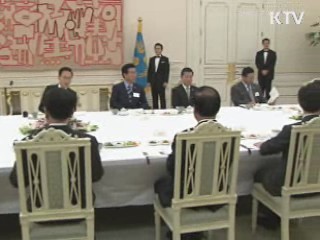 이 대통령 "예산, 기한내 처리해야"