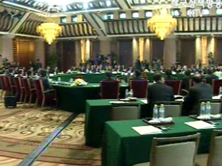 국제사회 ‘환영’